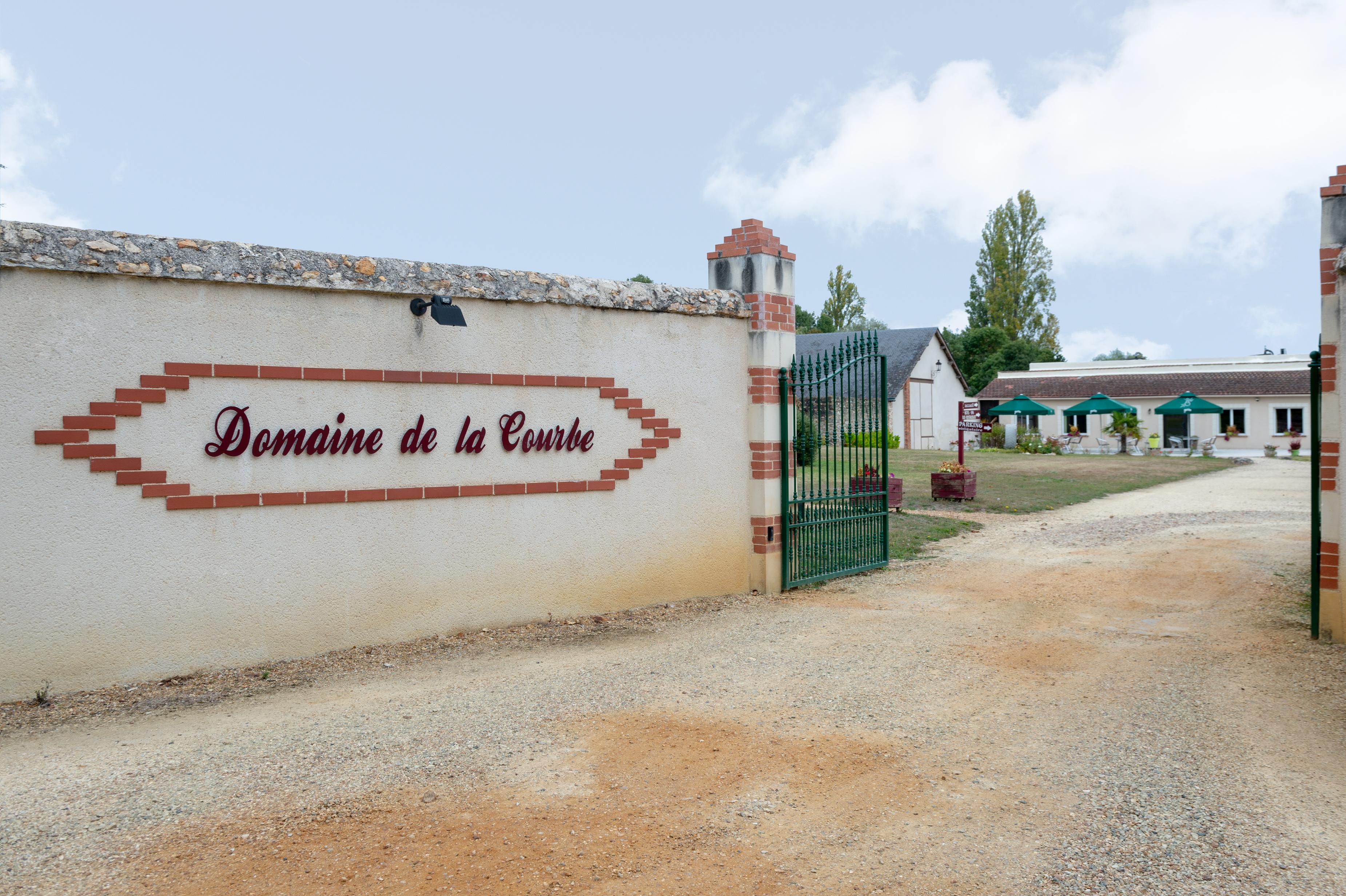 Domaine De La Courbe Hotel Le Lude Buitenkant foto