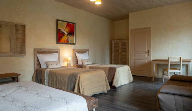 Domaine De La Courbe Hotel Le Lude Buitenkant foto